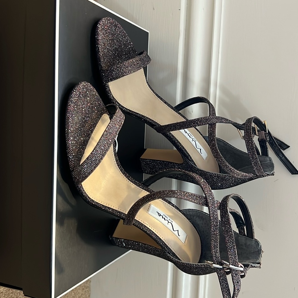 Nina size 9.5 evening heels